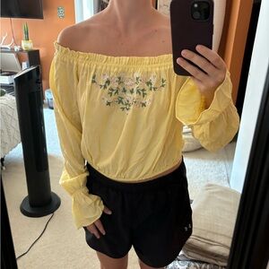 Off the Shoulder Flower Blouse